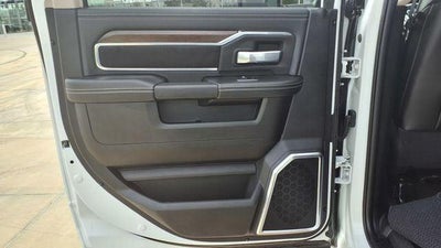 2024 RAM 2500 Laramie Crew Cab 4x4 6'4' Box