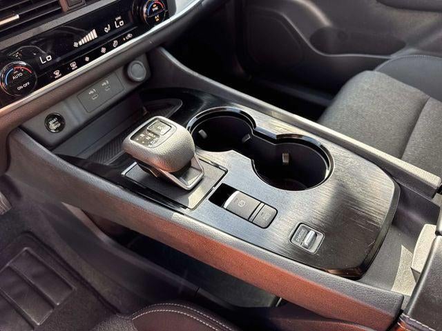 2025 Nissan Rogue SV FWD