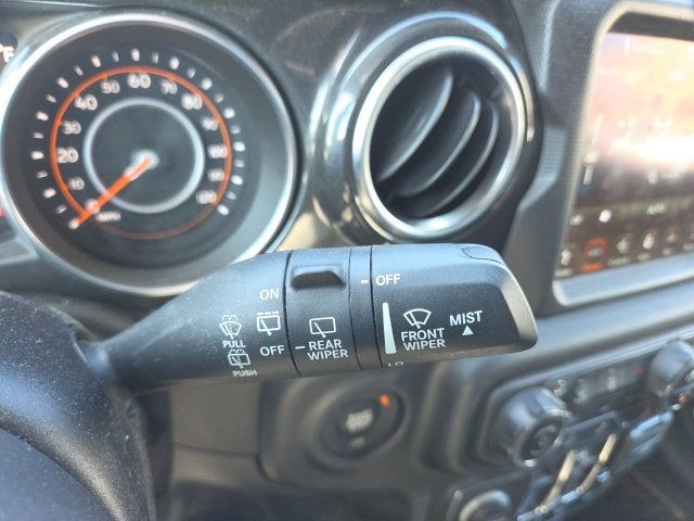 2020 Jeep Wrangler Unlimited Sahara Altitude