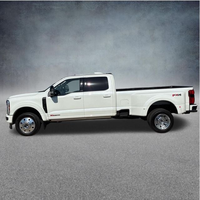 2025 Ford F-450SD Platinum DRW