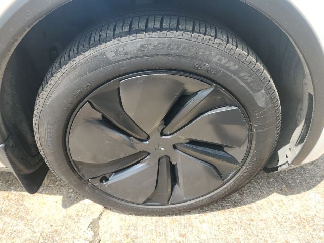 2026 Tesla Model Y Long Range