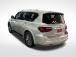 2023 INFINITI QX80 LUXE