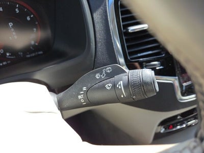 2016 Volvo XC90 T6 Momentum