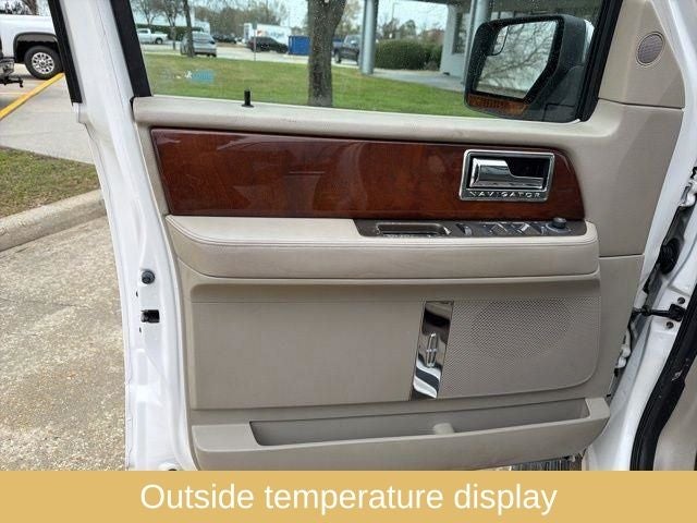 2012 Lincoln Navigator Base