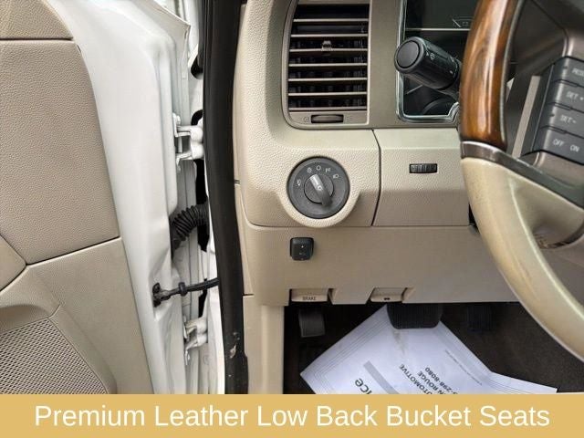 2012 Lincoln Navigator Base