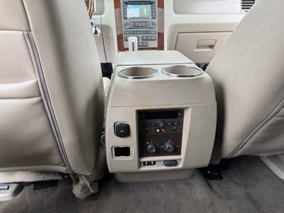 2012 Lincoln Navigator Base