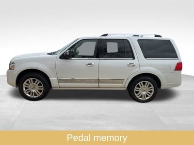 2012 Lincoln Navigator Base