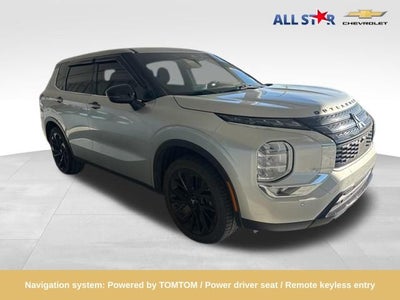 2022 Mitsubishi Outlander SE