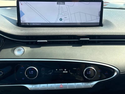 2024 Genesis GV70 2.5T