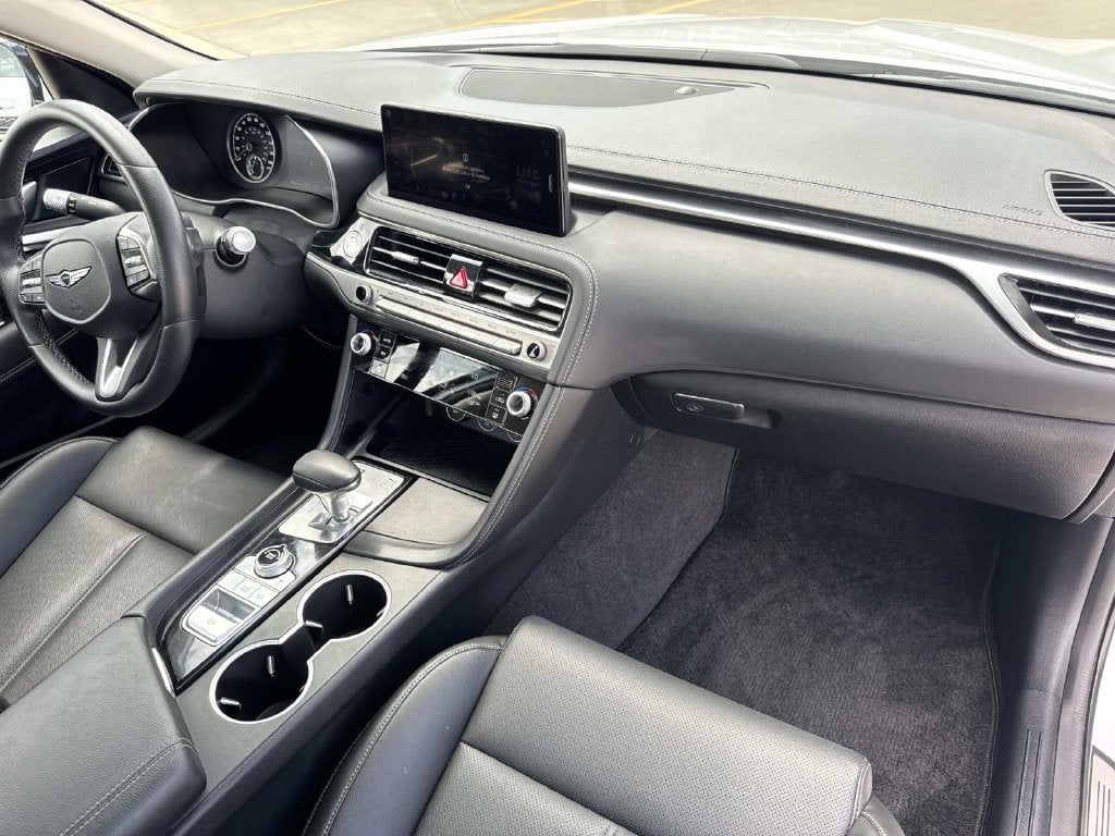 2025 Genesis G70 2.5T