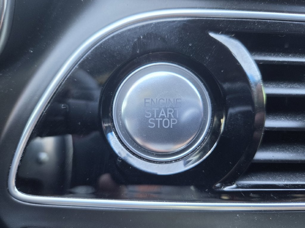 2023 Genesis G70 3.3T