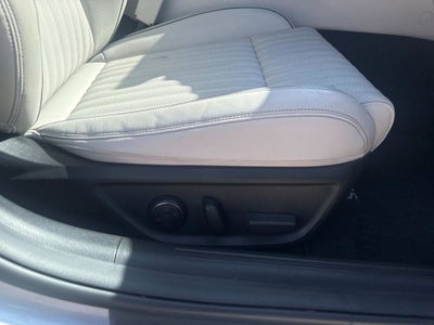 2019 Genesis G70 3.3T Advanced