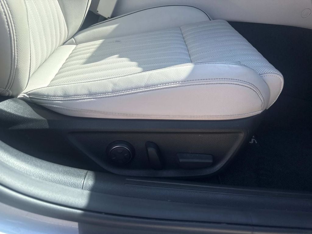 2019 Genesis G70 3.3T Advanced