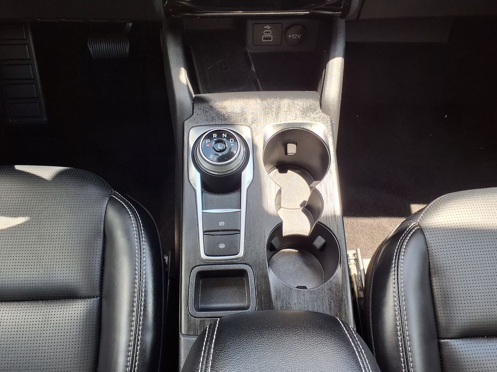 2025 Ford Escape Platinum