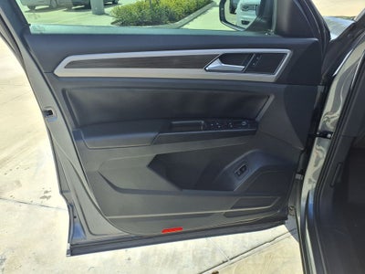 2019 Volkswagen Atlas 2.0T SE w/Technology w/Technology