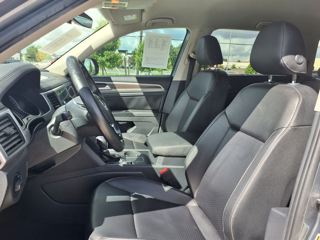 2019 Volkswagen Atlas 2.0T SE w/Technology w/Technology