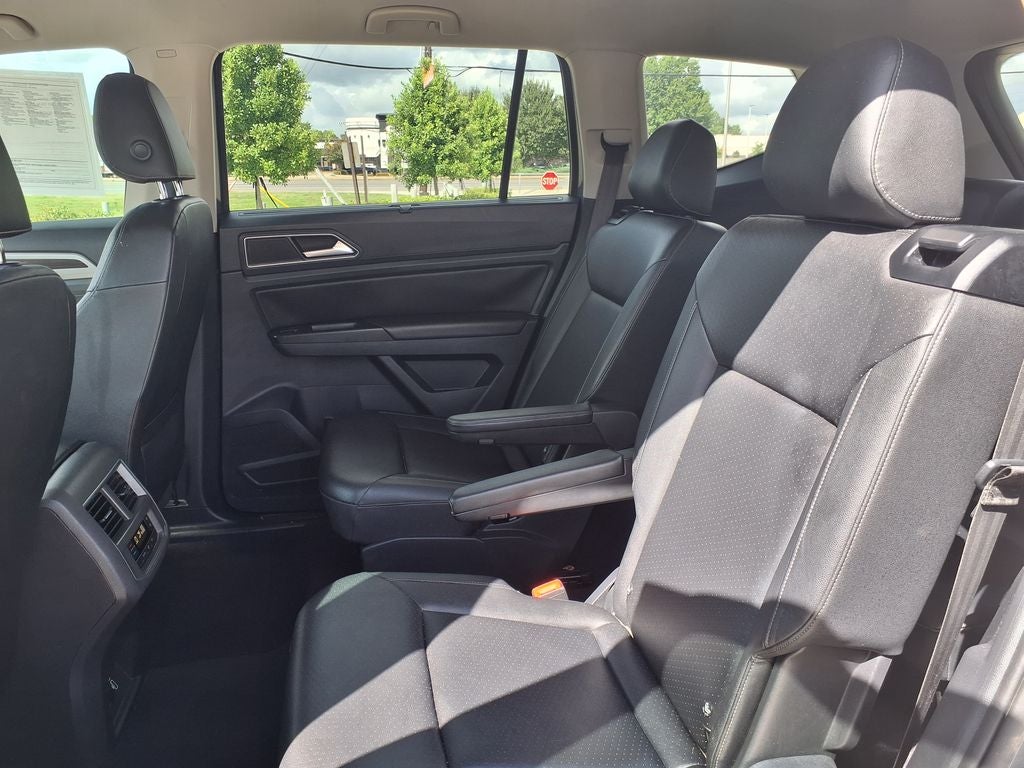 2019 Volkswagen Atlas 2.0T SE w/Technology w/Technology