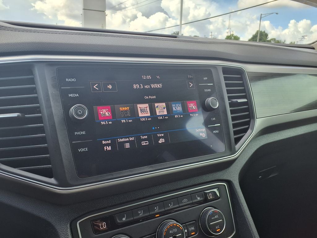 2019 Volkswagen Atlas 2.0T SE w/Technology w/Technology