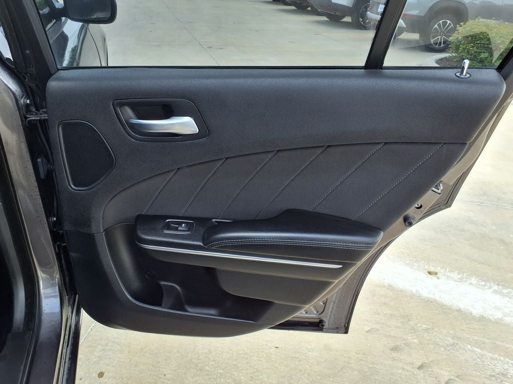 2015 Dodge Charger SXT