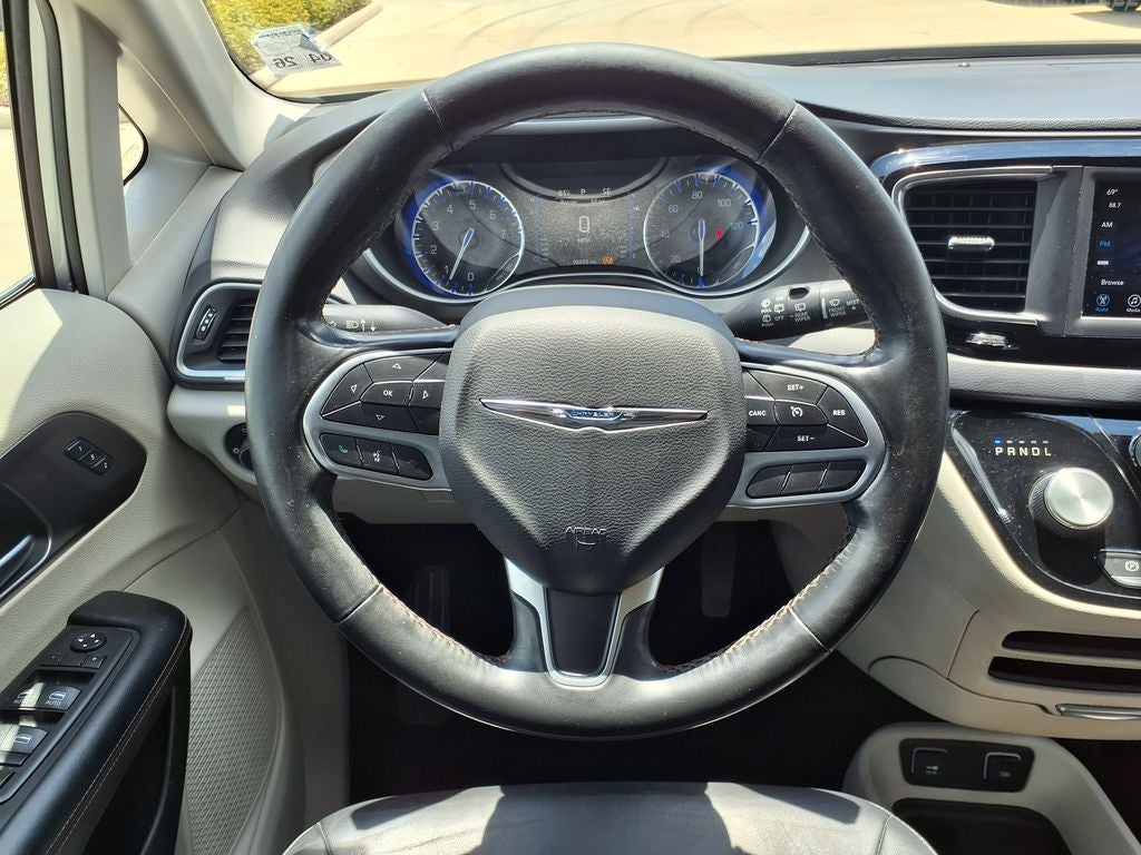 2020 Chrysler Pacifica Touring L