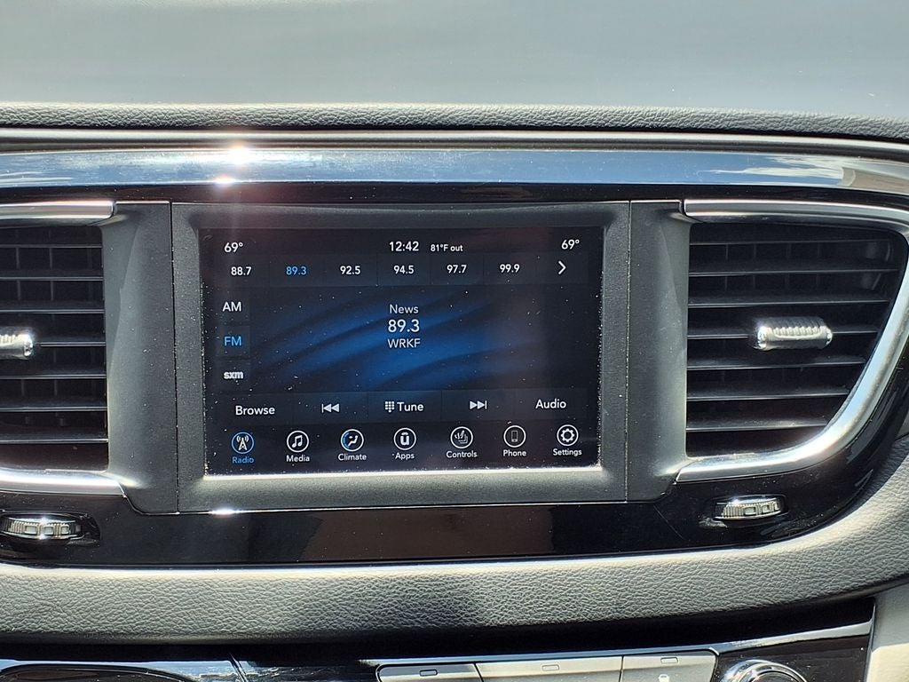 2020 Chrysler Pacifica Touring L