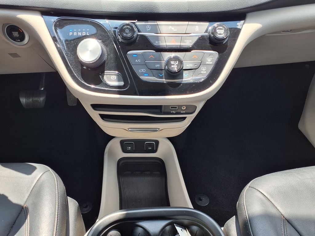 2020 Chrysler Pacifica Touring L