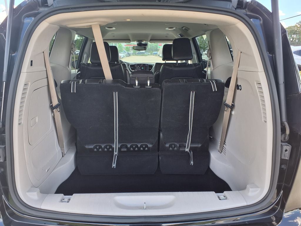 2024 Chrysler Pacifica Hybrid Select