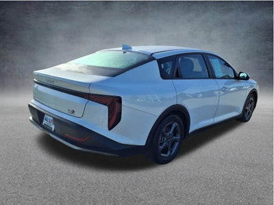 2025 Kia K4 LXS