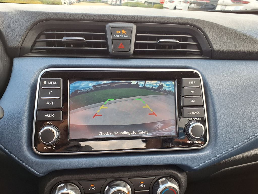 2025 Nissan Versa 1.6 SV