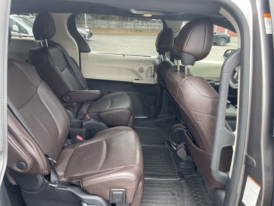 2021 Toyota Sienna Platinum 7 Passenger