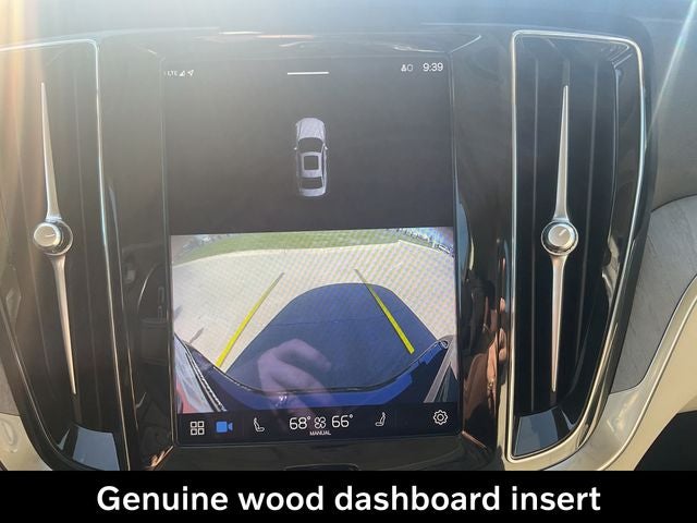 2023 Volvo S60 B5 Plus Dark Theme