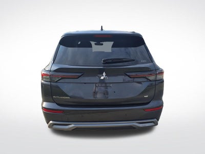 2025 Mitsubishi Outlander SE