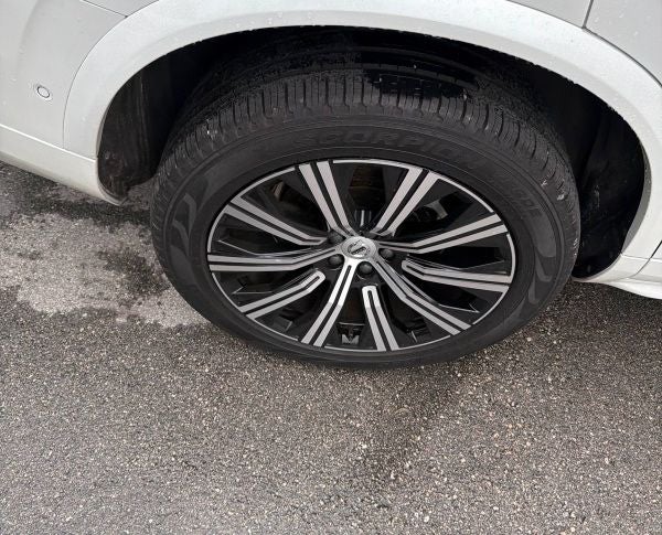 2025 Volvo XC90 B6 Plus 6-Seater