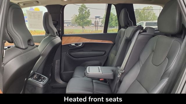 2024 Volvo XC90 B6 Plus Bright Theme