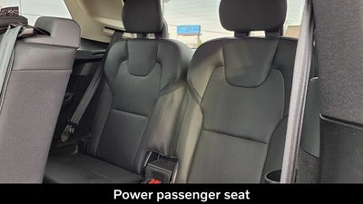 2024 Volvo XC90 B6 Plus Bright Theme