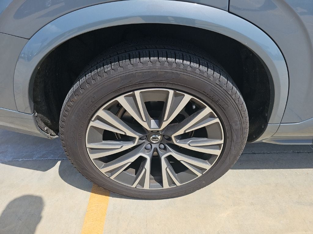 2020 Volvo XC90 T6 Momentum