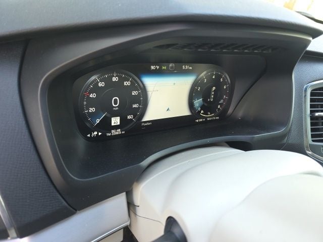 2018 Volvo XC90 T6 Momentum