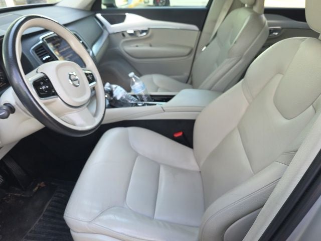 2018 Volvo XC90 T6 Momentum