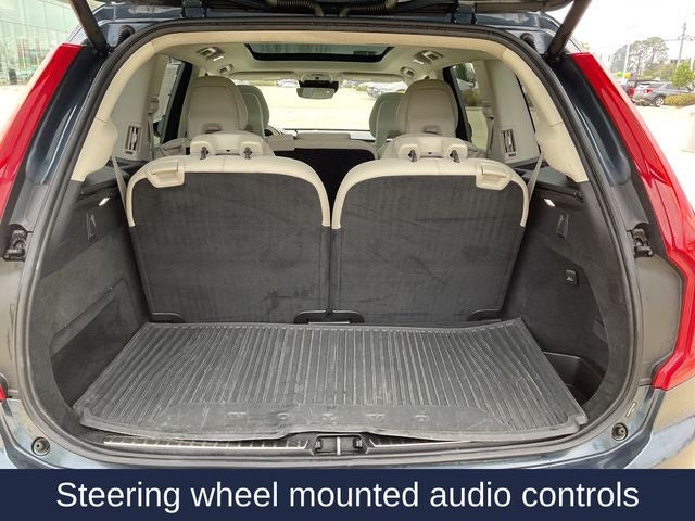 2018 Volvo XC90 T6 Momentum