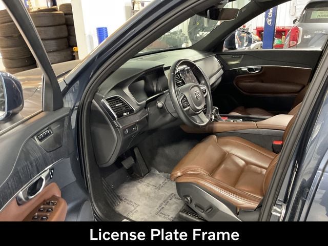 2022 Volvo XC90 T6 Inscription