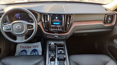 2023 Volvo XC60 B5 Plus Bright Theme