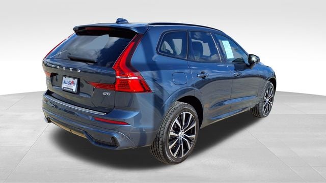 2023 Volvo XC60 B5 Plus Dark Theme