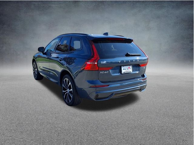 2023 Volvo XC60 B5 Plus Dark Theme