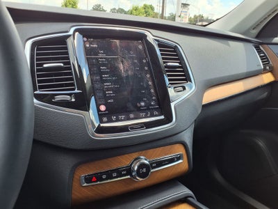 2024 Volvo XC90 B5 Plus