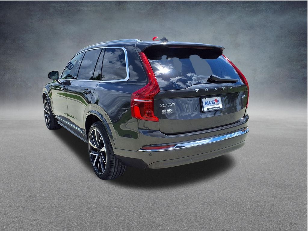2024 Volvo XC90 B5 Plus