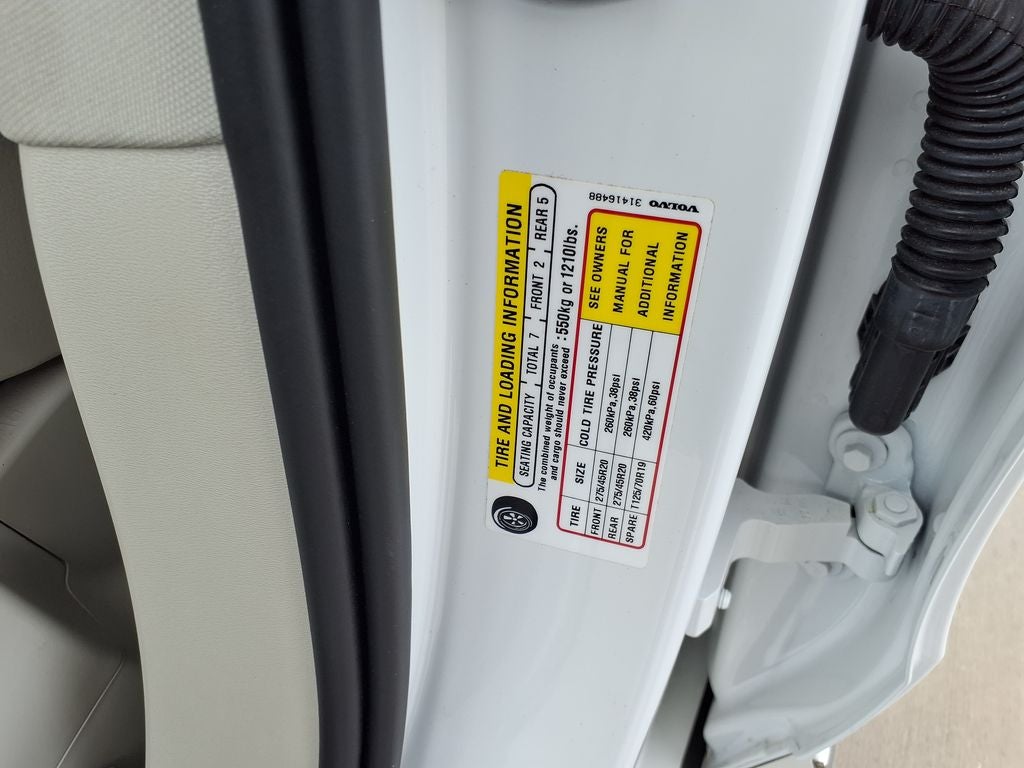 2024 Volvo XC90 B5 Core