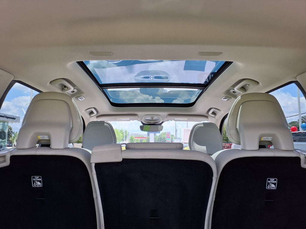 2023 Volvo XC90 B5 Core