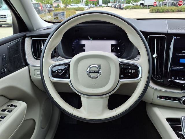 2022 Volvo XC60 B5 Inscription