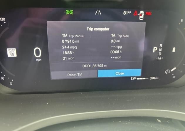 2023 Volvo XC60 B5 Plus Bright Theme