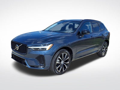 2023 Volvo XC60 B5 Plus Dark Theme